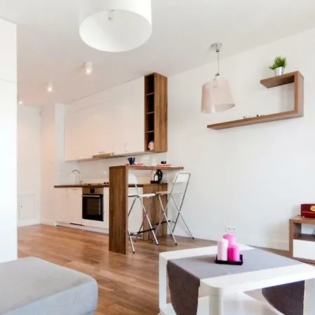 Jaktorowska 5a Apartment